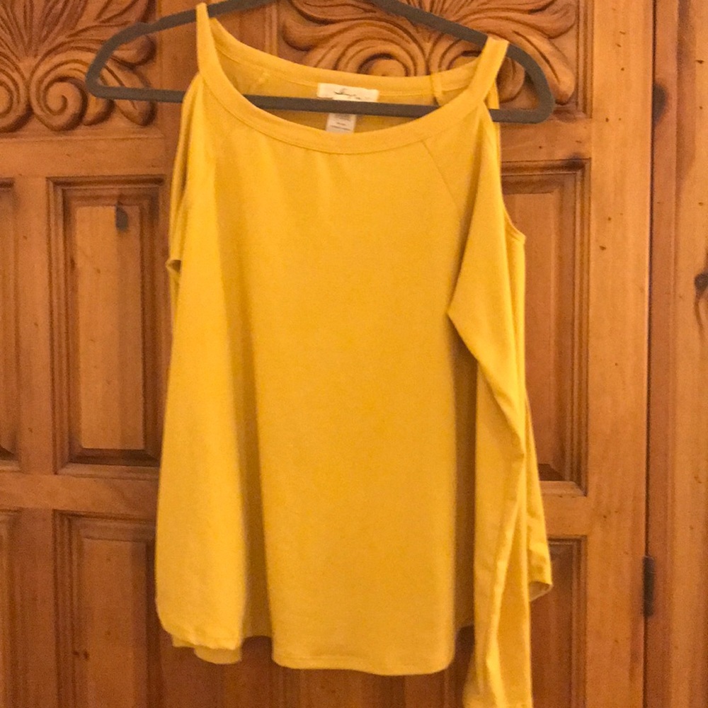 Cold Shoulder top